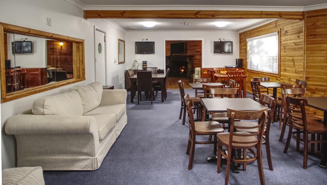 Selwyn Star Lodge Адаминаби Экстерьер фото